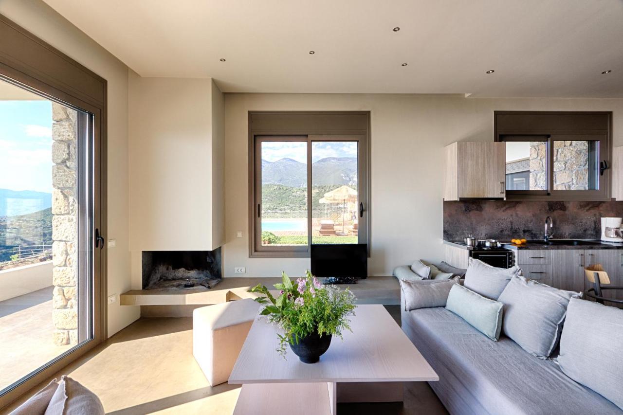 Euphoria Suites Avia Luaran gambar